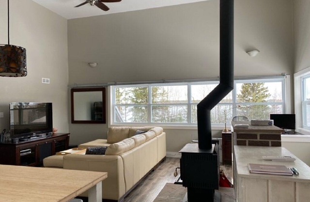 Couples Retreat- private loft apartment with water access and beautiful views.