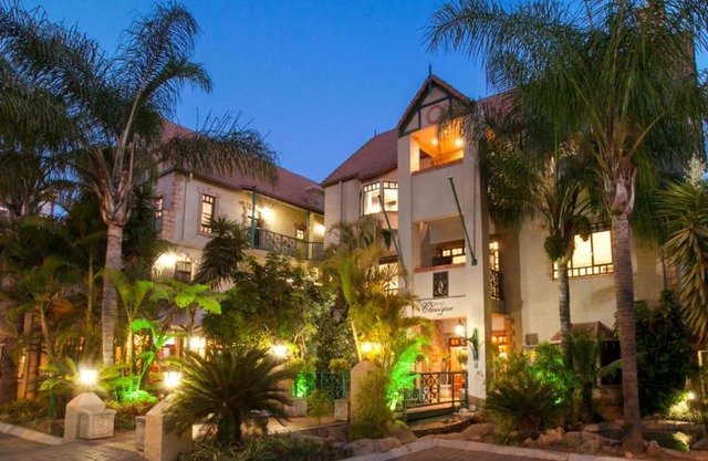 Court Classique Suite Hotel