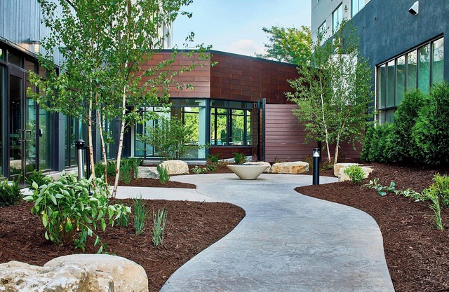Courtyard by Marriott Minneapolis West
