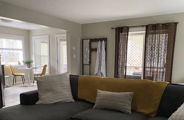Cowichan valley suite - 10 mins to local wineries