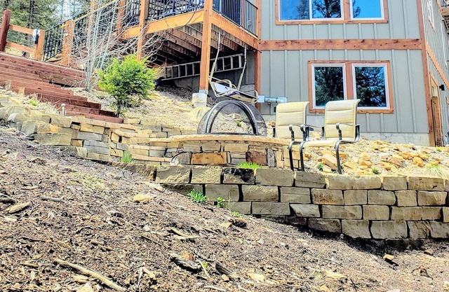 Coyote Den Lodge, Mountain Views-Pet Friendly!