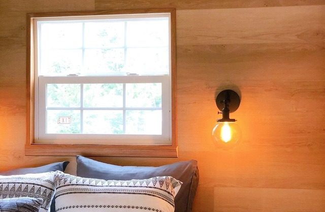 Coziest Cultus Tiny Home 2min Drive to Lake!