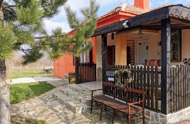 Cozy 1 Bed Cottage in Ognen, near Karnobat, Burgas