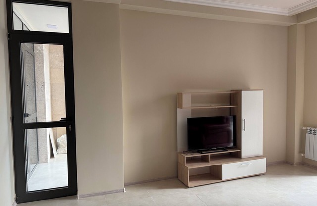 Cozy 1-bedroom apartment in charming Yerevan with AC, WiFi