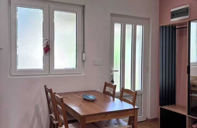 Cozy 1-bedroom apartment in charming Beograd with WiFi, AC