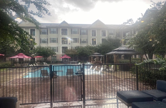 Cozy 1-bedroom apartment in charming Houston with WiFi, AC