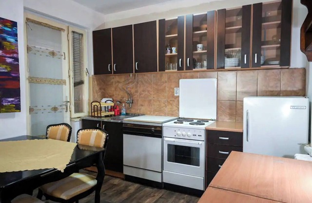 Cozy 1-bedroom apartment in superb Skopje with AC, WiFi