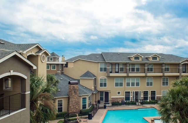 Cozy 1-bedroom apartment with AC and WiFi in charming Dallas