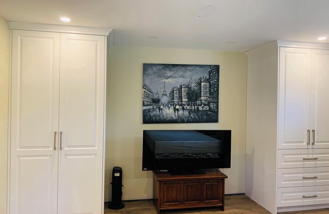 Cozy 1 bedroom basement apartment. 20 mins from Niagara Falls. Walkout basement