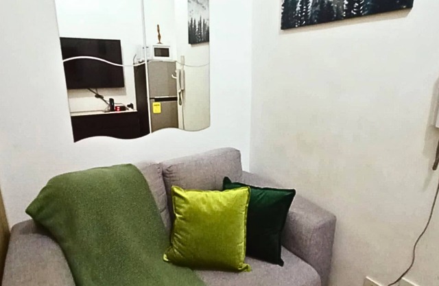 Cozy 1 Bedroom Condo in Grace Residences