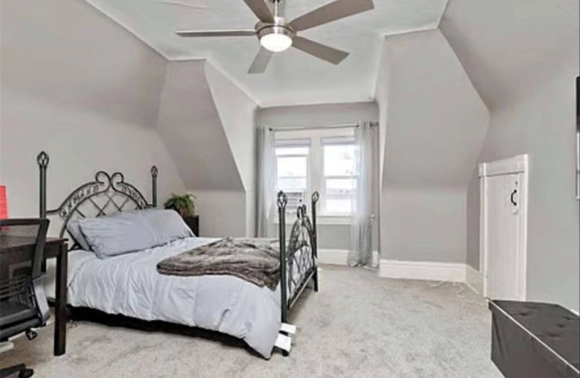 Cozy 1-Bedroom Furnished Gem Near Hospitals