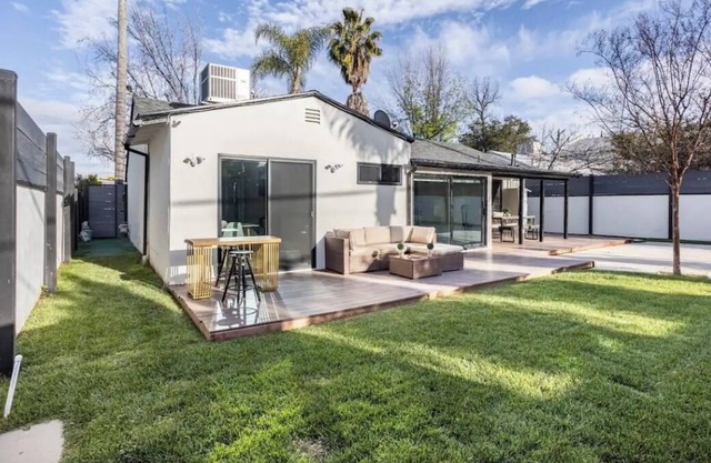 Cozy 1-bedroom house with AC, WiFi in lovely Los Angeles