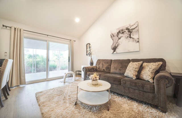 Cozy 1-bedroom house in tranquil Walnut with AC