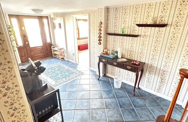 Cozy 1-bedroom in a house with WiFi, AC in charming Watchung
