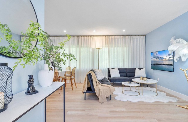 Cozy 1-bedroom condo in beautiful Las Olas Blvd & Beach, Free Parking