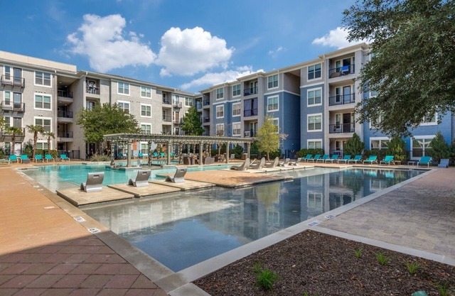 Cozy 1-BHK apartment in welcoming Frisco. Closer to Legacy West and the Star