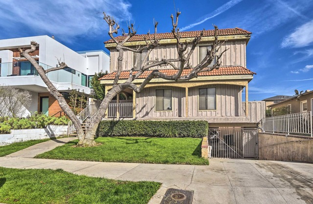 Cozy 1 or 2 Bedroom Condo with WiFi, AC in superb Santa Monica