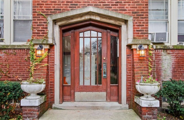 Cozy 1BR Apartment in Rogers Park