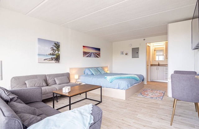 Cozy 1BR Near Disney + Pool