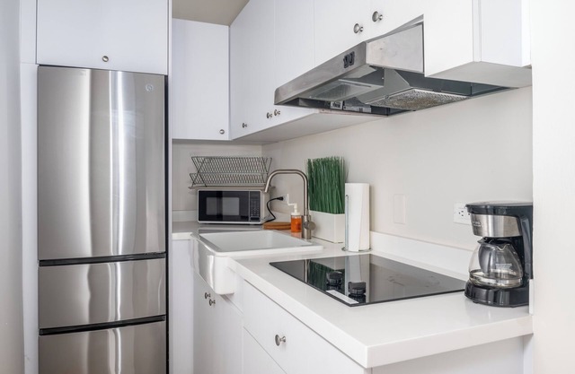 Cozy 2-bedroom apartment in peaceful - historical Old San Juan!