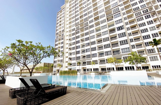 Cozy 2 Bedroom Condo Apartment in Batam. Next to HarbourBay Ferry Terminal. Pool