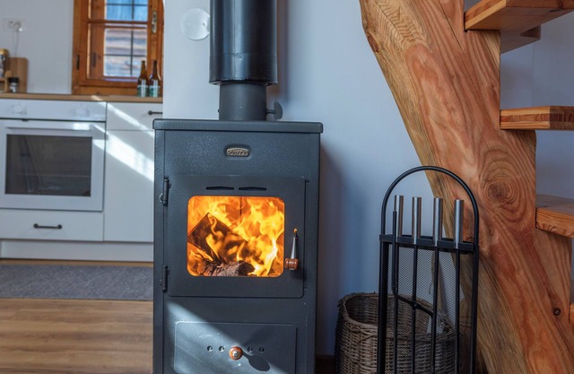 Cozy 2-bedroom chalet in the mountains with WiFi