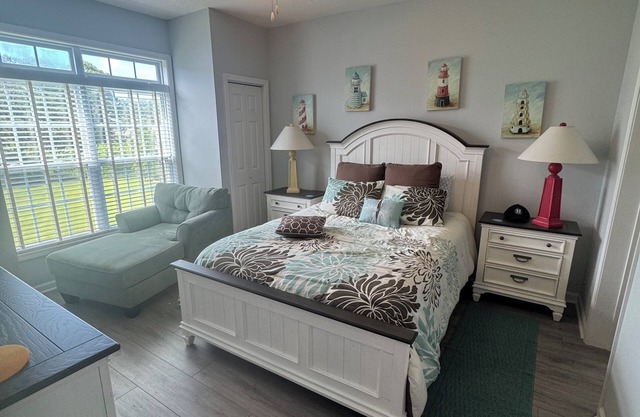 Cozy 2-bedroom condo with WiFi, AC in charming Little River
