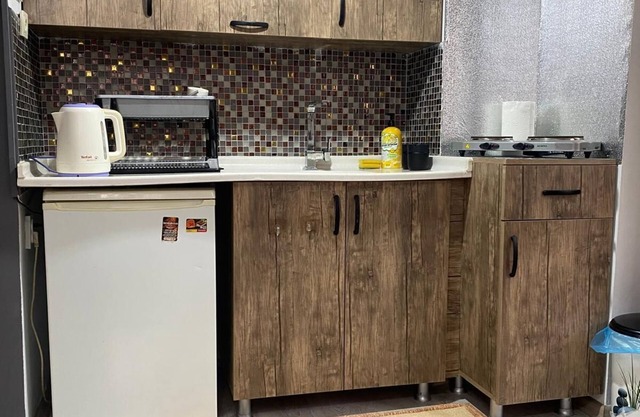 Cozy 2-bedroom condo with WiFi, AC in beautiful İzmir