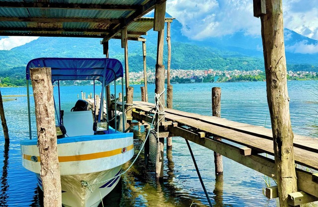 Cozy 2-bedroom chalet in gorgeous Santiago Atitlán with WiFi