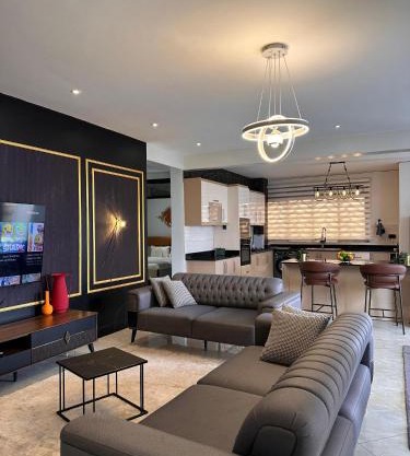 Cozy 2 Bedroom Jonarrick Apartments
