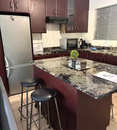 Cozy 2-Bedroom Retreat in Hartbeespoort