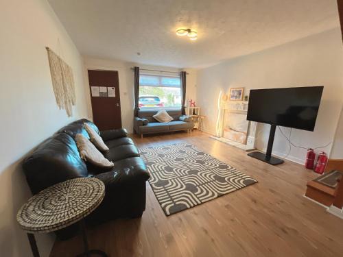 Cozy 2 bedrooms with private parking space and garden