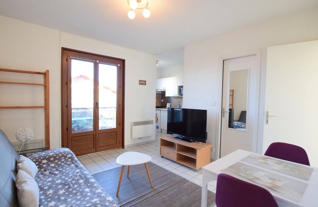 Cozy 2-room apartment near lake and thermal baths