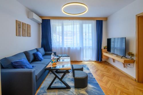 Cozy 2BDR & Peaceful Location & Free Street Parking