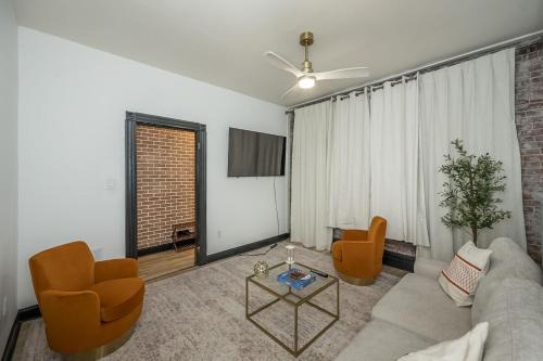 Cozy 2BR Near Tower Grove