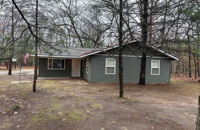 Cozy 3 Bedroom Cabin nChain of Lakes AreanWIFInFree Cancellation
