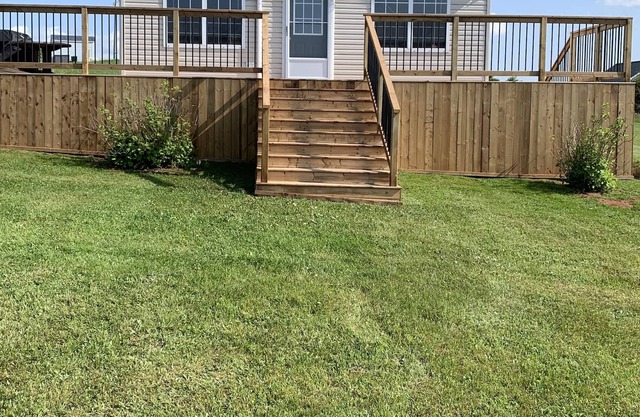 Cozy 3 Bedroom cottage with beautiful water view