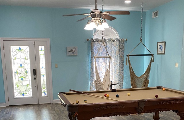 Cozy 3 bedroom house close to beach in ocean springs ms.