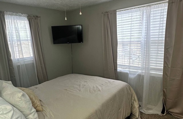 Cozy 3-Bedroom Retreat Near Aiken & SRS