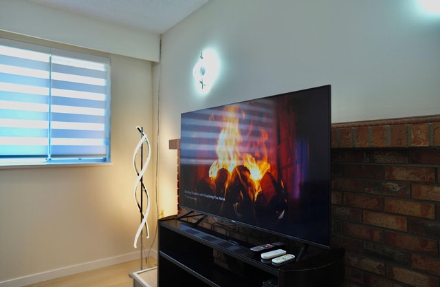 Cozy 3B Home in Prime Location w/2 Free Parking