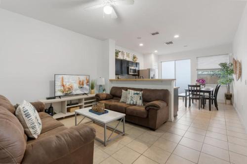 Cozy 3BDR House near Disney - AL