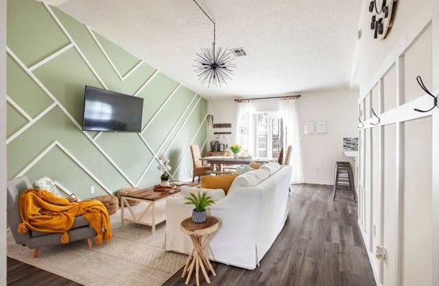 Cozy 3BR Home Near Beaches | Private Yard & Family Friendly