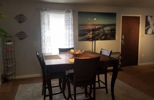 Cozy 4br home near airport/light rail and downtown Seattle