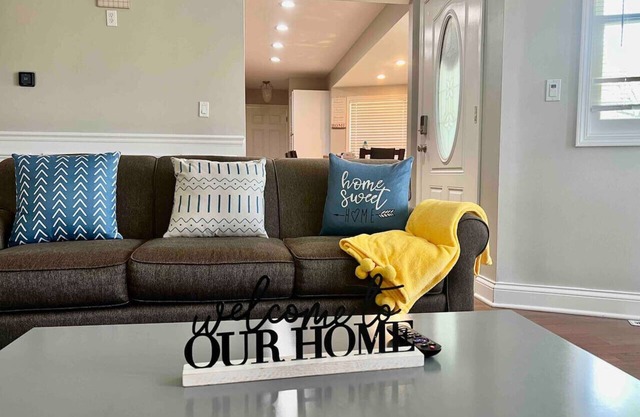“Cozy 4BR Ranch Home: 5 Beds, 2 Baths, No Stairs”