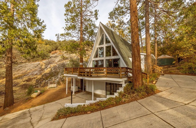 Cozy A Frame Cabin, Bass Lake, Ca-Acorn Falls