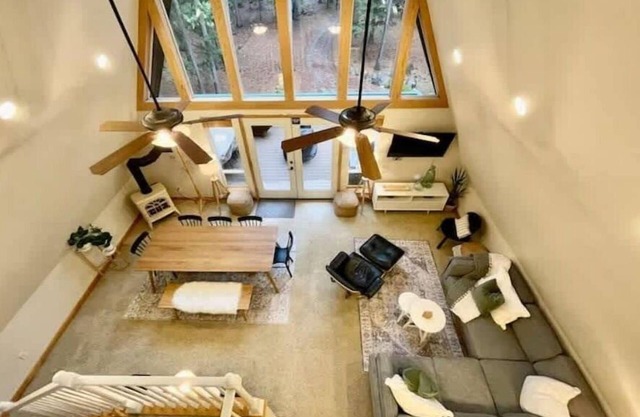 Cozy A-Frame + Lassen + Hot Tub