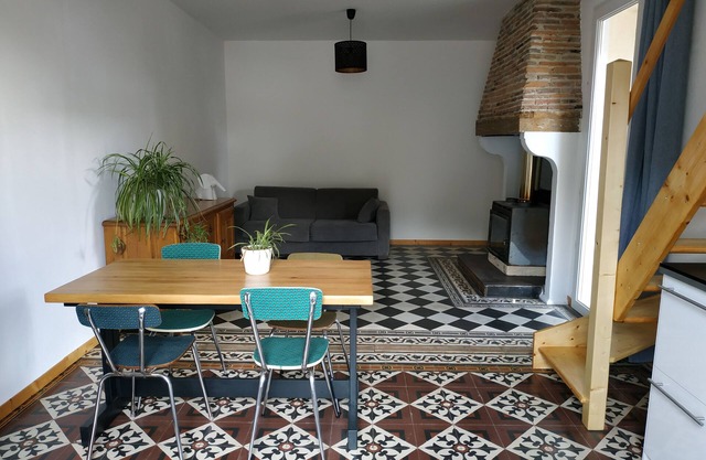 Cozy accommodation with garden not far from the ocean