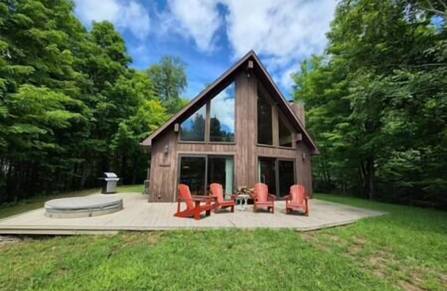 Cozy AFrame Cabin w/Hot Tub overlooking Titus Mtn