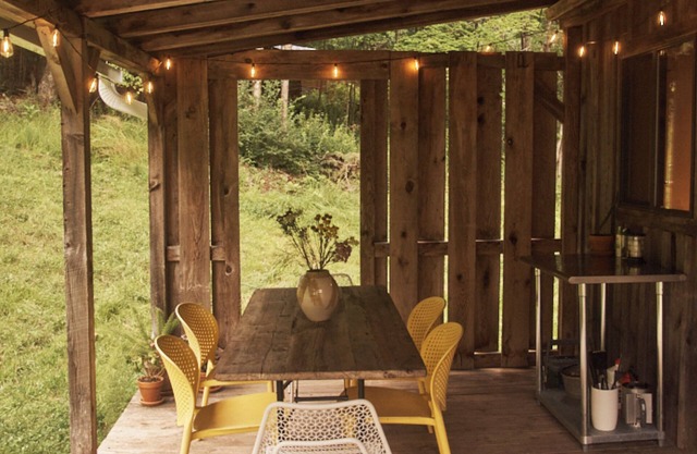 Cozy and comfortable cabin on a dead end road in the Catskill mountains. n
