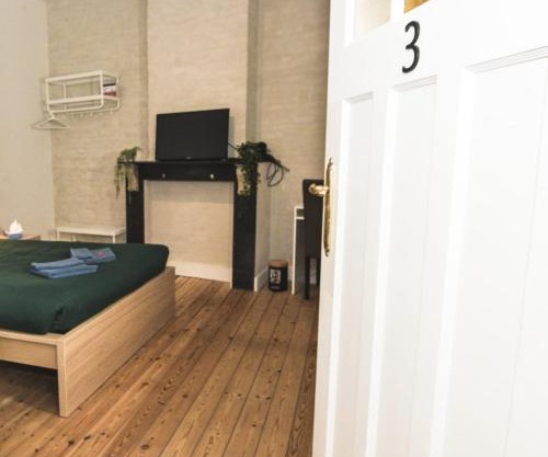Cozy and confortable room near Brussels Central Station